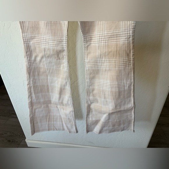 Tinseltown|Women's boho Flare checkered Jeans in neutral tan color•••NWT,size 11 - Picture 5 of 16